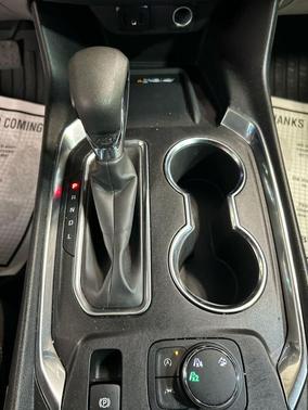 Mosaic Black Metallic 2024 Chevrolet Traverse LT Cloth
