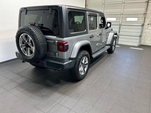Billet Silver Metallic Clearcoat 2018 Jeep Wrangler Unlimited Sahara