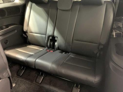 Creamy White Pearl 2026 Hyundai PALISADE SEL 7P