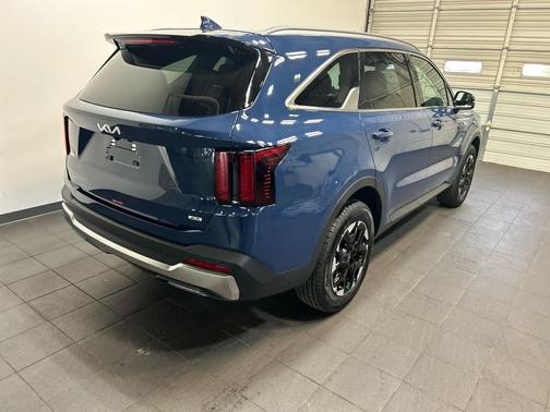 MIDNIGHT LAKE B 2026 Kia Sorento S