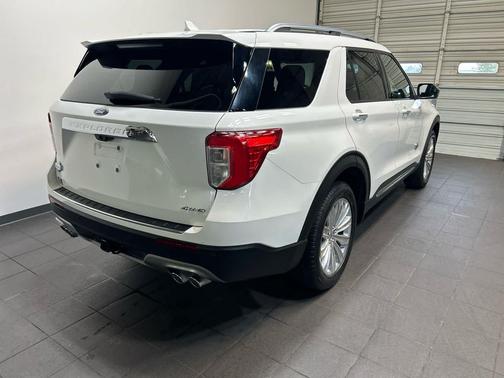 Star White Metallic Tri-Coat 2023 Ford Explorer King Ranch