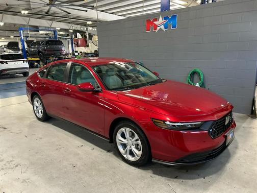 2025 Honda Accord LX 1.5T