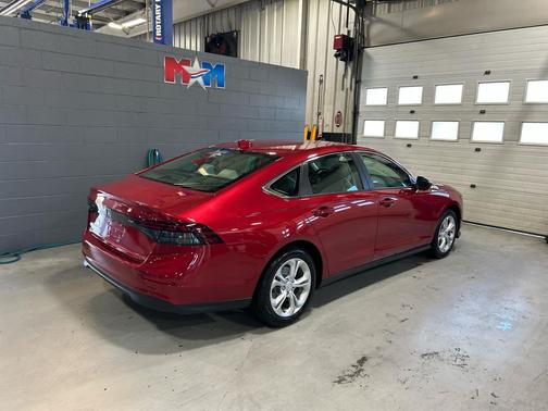 2025 Honda Accord LX 1.5T