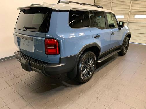 2025 Toyota Land Cruiser Base