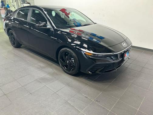Abyss Black 2026 Hyundai ELANTRA Sport
