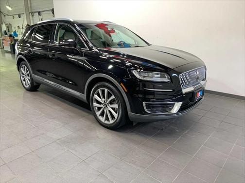 2019 Lincoln Nautilus Select