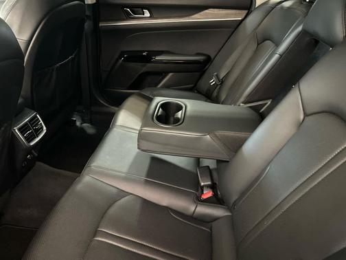 Glacial White Pearl 2023 Kia K5 EX