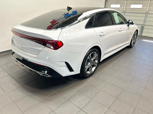 Glacial White Pearl 2023 Kia K5 EX