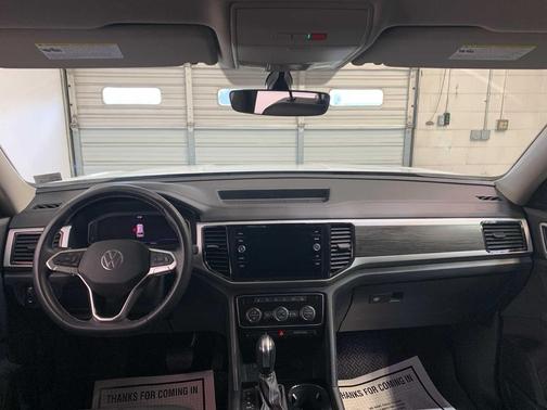 2023 Volkswagen Atlas 3.6L SE w/Technology