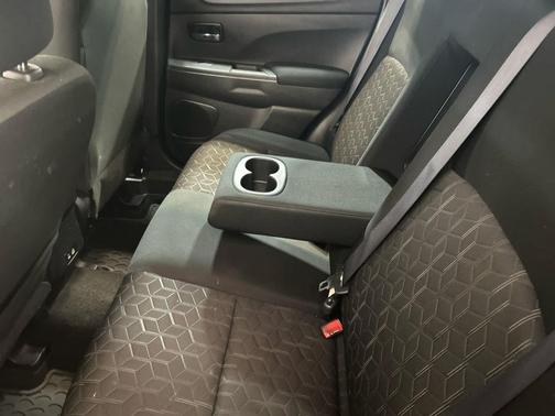 Mercury Gray Metallic 2024 Mitsubishi Outlander Sport 2.0 Trail Edition AWC