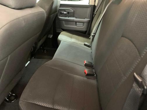 2019 RAM 1500 Classic Warlock Quad Cab 4x4 6'4' Box