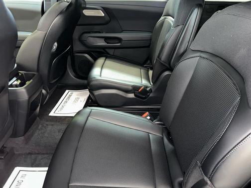 Panthera Metal 2027 Kia Telluride S