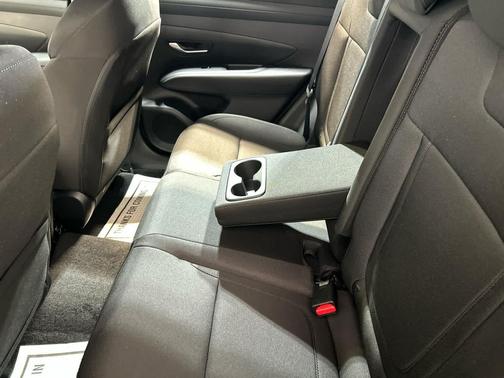 Deep Sea 2026 Hyundai TUCSON Hybrid Blue SE