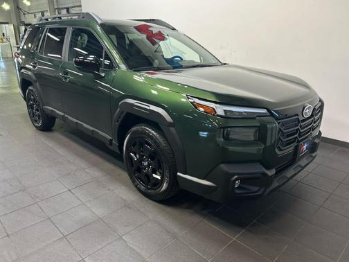 Deep Emerald Green Pearl 2026 Subaru Outback Limited