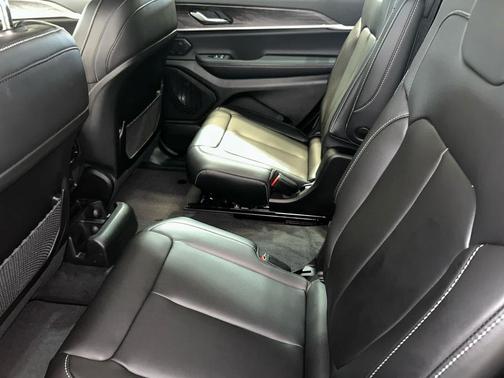 Baltic Gray Metallic Clearcoat 2026 Jeep Grand Cherokee L Limited