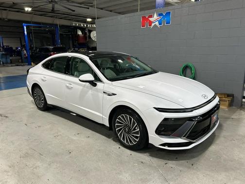 2026 Hyundai SONATA Hybrid SE