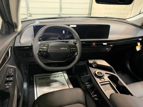 2025 Kia EV6 Light Long Range