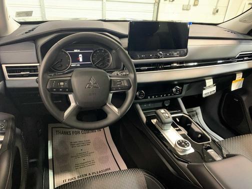 2026 Mitsubishi Outlander ES 2.5 S-AWC