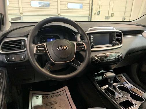 2020 Kia Sorento LX