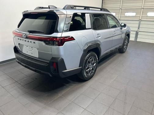 Ice Silver Metallic 2026 Subaru Outback Premium