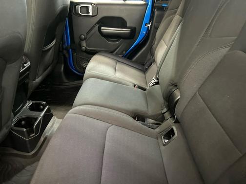 Hydro Blue Pearlcoat 2020 Jeep Gladiator Sport