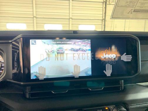 2025 Jeep Gladiator High Tide