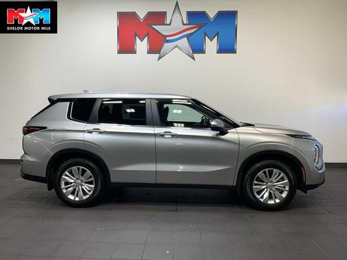 2026 Mitsubishi Outlander ES 2.5 S-AWC