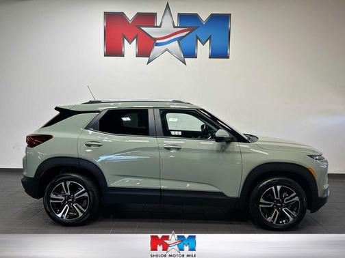 Cacti Green 2026 Chevrolet Trailblazer LT