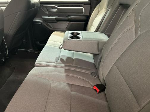 Delmonico Red Pearlcoat 2022 RAM 1500 Big Horn/Lone Star