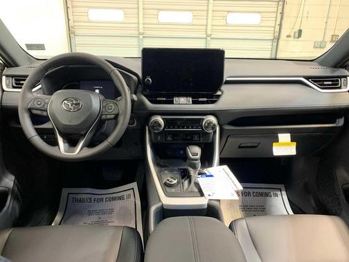 2025 Toyota RAV4 Hybrid SE