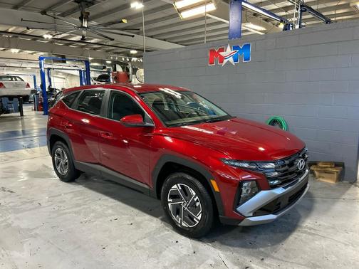 2026 Hyundai TUCSON Hybrid Blue SE