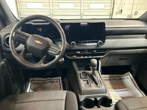 Summit White 2023 Chevrolet Colorado WT