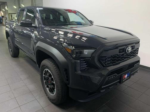 2025 Toyota Tacoma Hybrid TRD Off Road