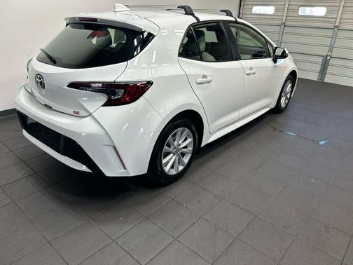 Ice Cap 2025 Toyota Corolla SE
