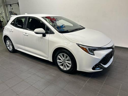 Ice Cap 2024 Toyota Corolla SE