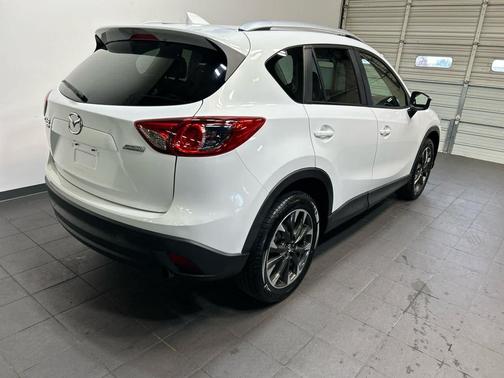 Crystal White Pearl Mica 2016 Mazda CX-5 Grand Touring