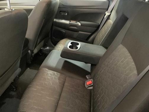 2020 Mitsubishi Outlander Sport SE