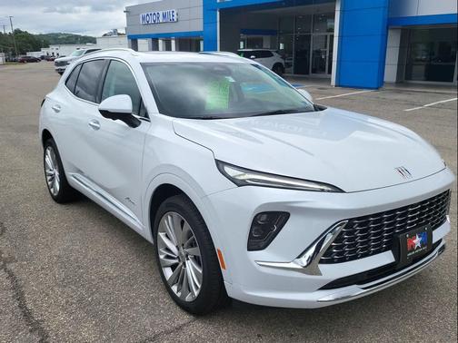 Iridescent White Tricoat 2026 Buick Envision Avenir AWD