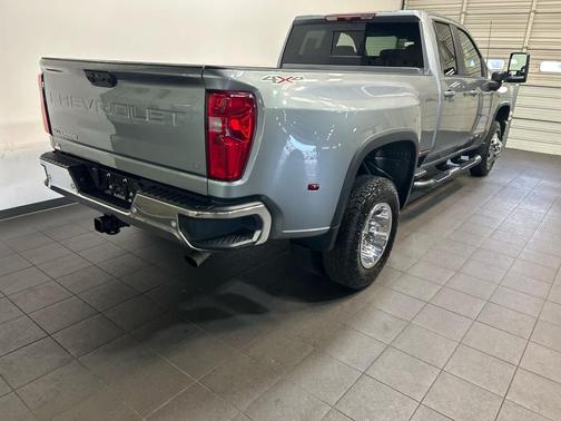Sterling Gray Metallic 2024 Chevrolet Silverado 3500 LT