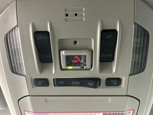 Magnetic Gray Metallic 2023 Toyota Highlander Hybrid XLE