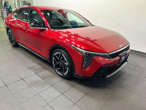 Currant Red 2026 Kia K4 GT-Line