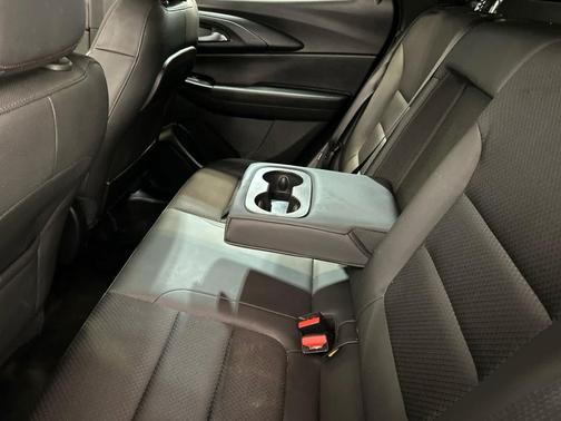 Iridescent Pearl Tricoat 2023 Chevrolet Trailblazer RS