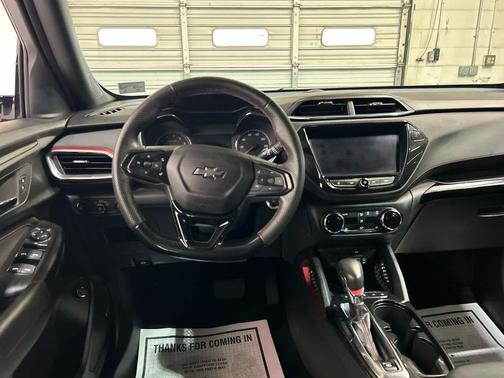 Iridescent Pearl Tricoat 2023 Chevrolet Trailblazer RS