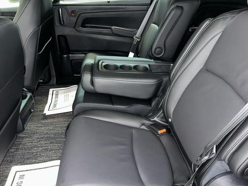 Modern Steel Metallic 2026 Honda Odyssey EX-L