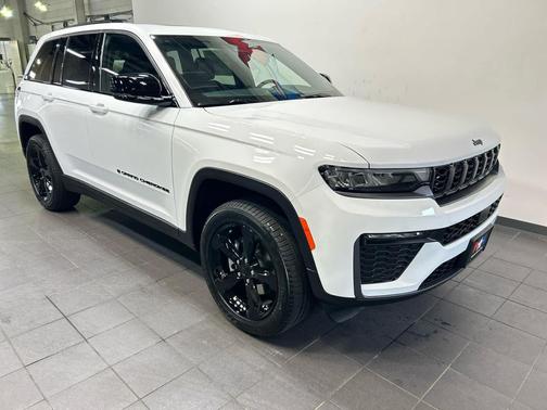 Bright White Clearcoat 2026 Jeep Grand Cherokee Limited