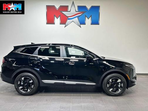 Ebony Black 2026 Kia Sportage LX