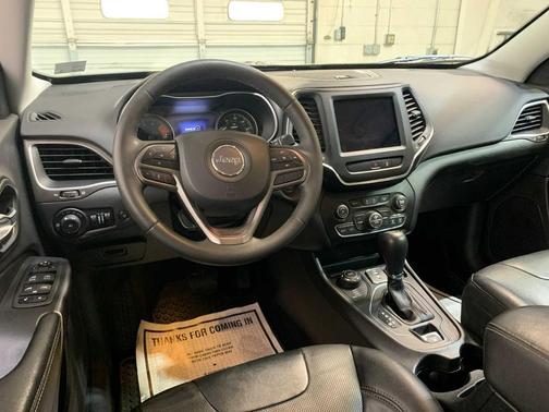 2022 Jeep Cherokee Latitude Lux