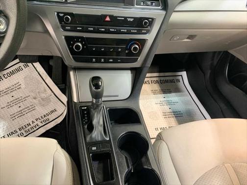 2016 Hyundai SONATA SE