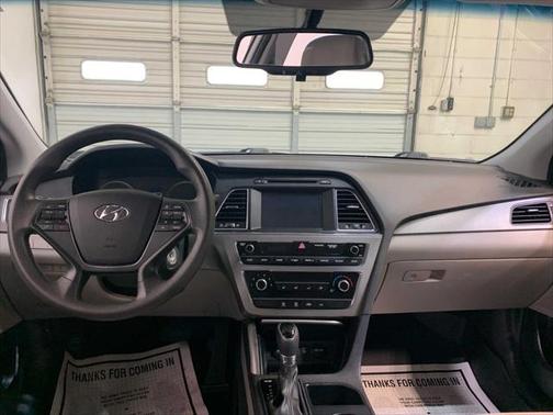 2016 Hyundai SONATA SE