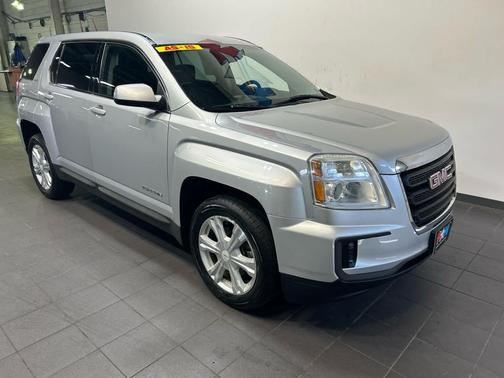 Quicksilver Metallic 2017 GMC Terrain SLE-1